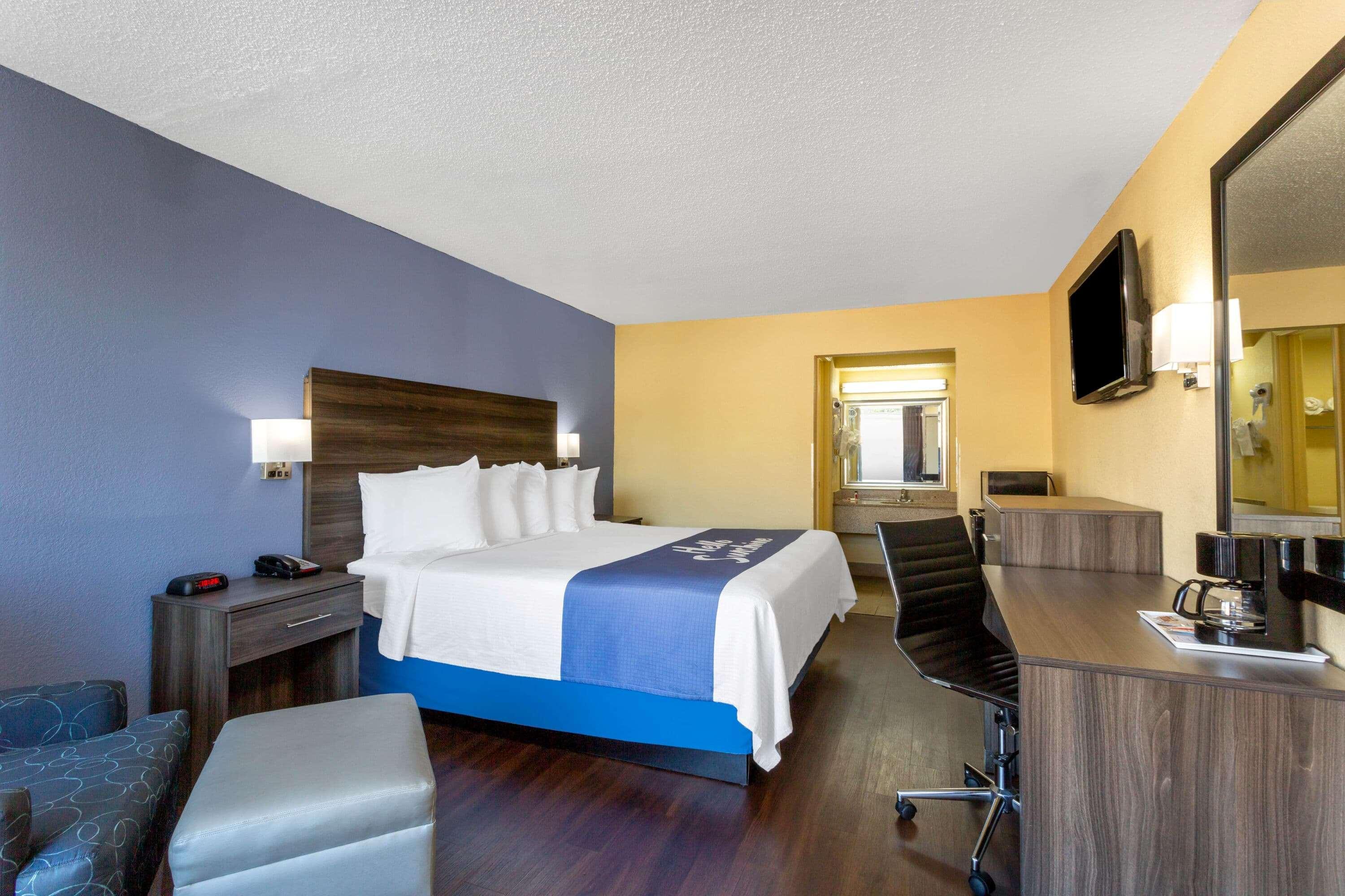 Days Inn By Wyndham Hampton Near Coliseum Convention Center Buitenkant foto